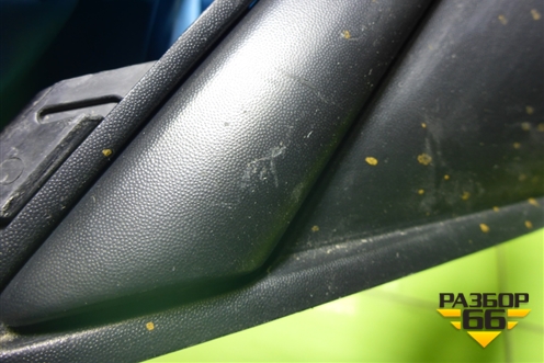 Накладка ПТФ правая (после 2015г) (6400G482) для Mitsubishi Outlander с 2012-2024г (Аутлендер)