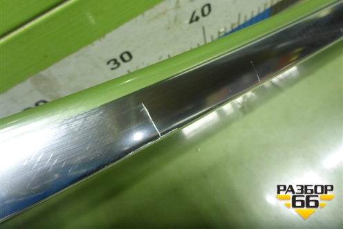 Молдинг крыши правый (над дверями) для Volkswagen Touareg c 2002-2010г (Туарег)