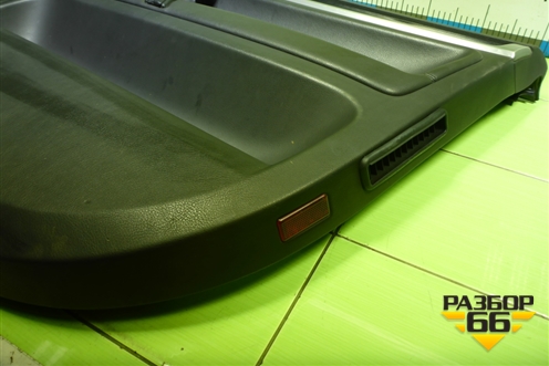 Обшивка двери передней правой под электрику (7L6867012EK) для Volkswagen Touareg c 2002-2010г (Туарег)