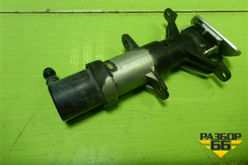 Форсунка омывателя фары правая (7L6955978) для Volkswagen Touareg c 2002-2010г (Туарег)