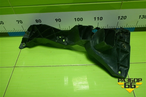 Кронштейн фары правой (4M0805608B) для Audi Q7 c 2015г (Ку 7)