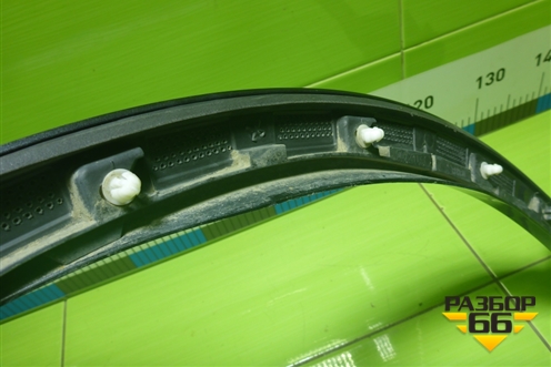 Накладка переднего крыла правого (4M0853718K) для Audi Q7 c 2015г (Ку 7)