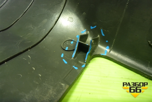 Накладка внутренняя (на переднее левое сиденье) (7L0881327) для Volkswagen Touareg c 2002-2010г (Туарег)