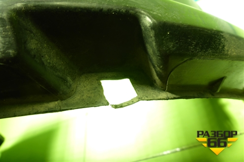 Локер передний левый (638419131R) для Nissan Terrano с 2014г (Терано)