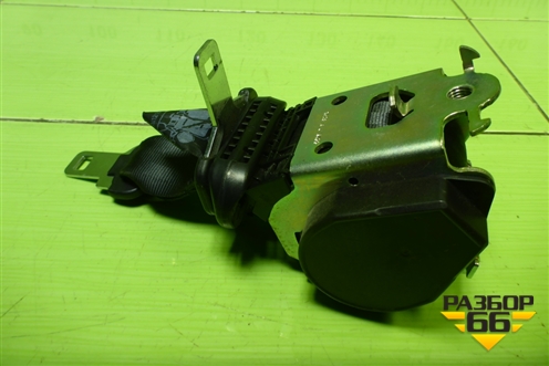 Ремень безопасности задний центральный для Nissan Terrano с 2014г (Терано)