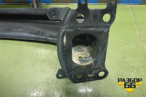 Усилитель переднего бампера (1Z0807111) для Skoda Octavia (А5) с 2004-2013г (Октавия)