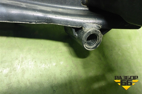 Усилитель переднего бампера (1Z0807111) для Skoda Octavia (А5) с 2004-2013г (Октавия)