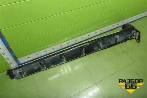 Накладка на порог наружная левая (768513833R) для Nissan Terrano с 2014г (Терано)