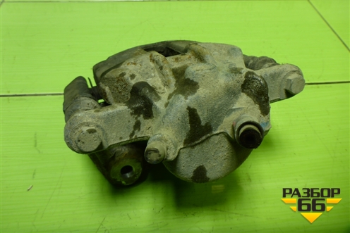 Суппорт передний левый для Nissan Terrano с 2014г (Терано)