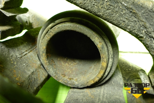 Суппорт передний левый для Nissan Terrano с 2014г (Терано)