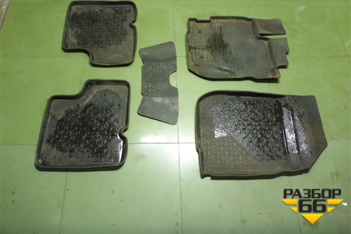 Ковры салона для Nissan Terrano с 2014г (Терано)