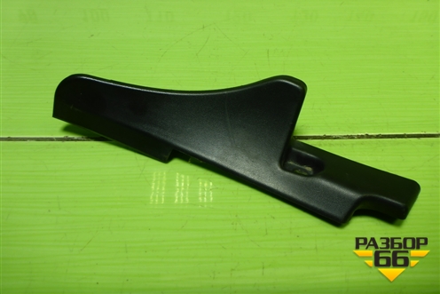 Молдинг лобового стекла правый (нижний) (668220005R) для Nissan Terrano с 2014г (Терано)