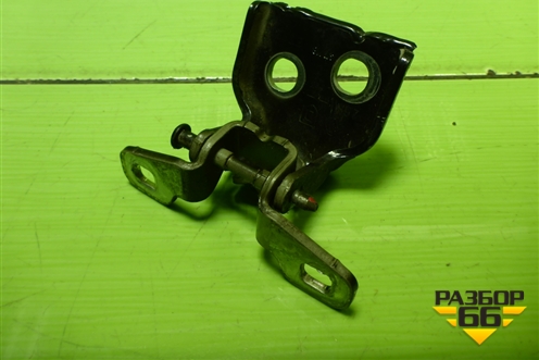 Петля двери задней левой верхняя для Nissan Terrano с 2014г (Терано)