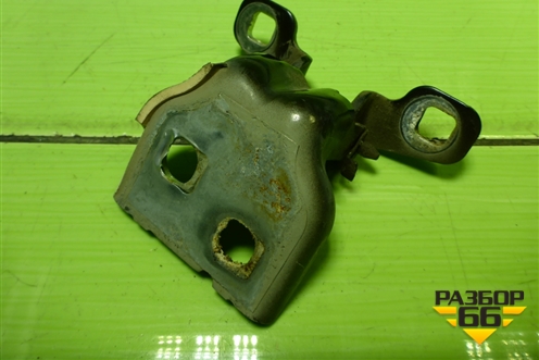 Петля двери передней правой нижняя для Nissan Terrano с 2014г (Терано)