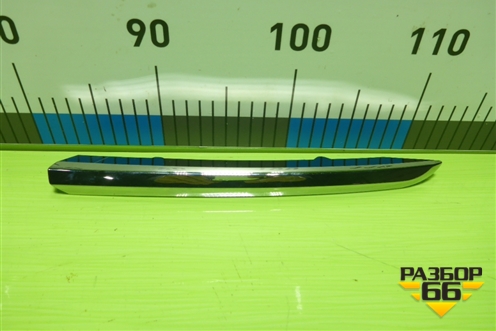 Накладка переднего бампера левая верхняя (после2022г Cross) (8450040051) для VAZ Vesta/Веста с 2015г