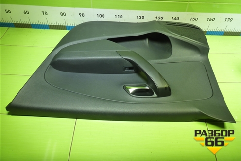 Обшивка двери передней правой под электрику (6RU867012) для Volkswagen Polo (седан) с 2010г (Поло)