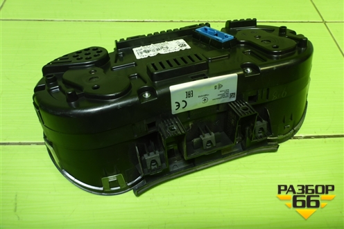 Щиток приборов МКПП (6RU920861) для Volkswagen Polo (седан) с 2010г (Поло)