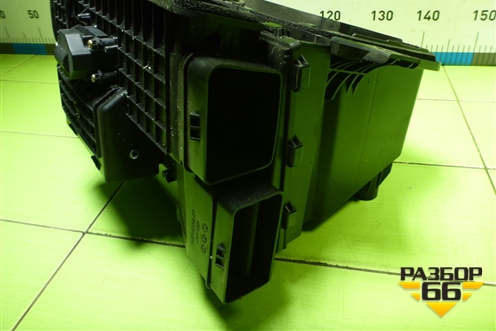 Корпус отопителя  (под моторчик) (AZ160082000031) для Sitrak C7H (С7Н)