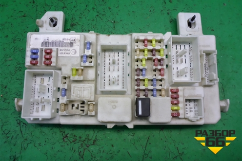 Блок предохранителей салонный для Ford Focus 2 с 2008-2011г (Фокус)