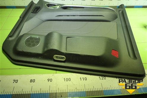 Обшивка двери правой под электрику (AZ16D433001002) для Sitrak C7H (С7Н)