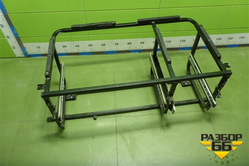 Кронштейн  вещевого ящика (AZ16D257000010) для Sitrak C7H (С7Н)