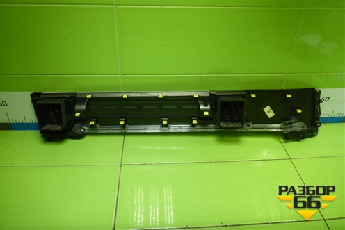 Накладка на торпедо  (812W61701501014) для Sitrak C7H (С7Н)