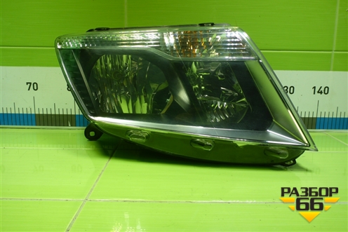 Фара правая (до 2017г галоген) (260103169R) для Nissan Terrano с 2014г (Терано)