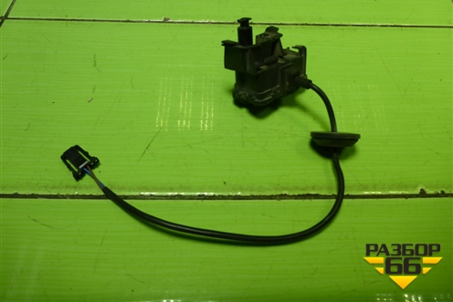 Активатор лючка бензобака (5C6810773K) для Volkswagen Polo (седан) с 2010г (Поло)