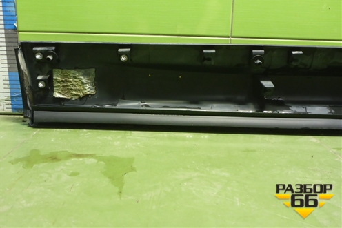 Накладка двери передней правой (DK6221064AD) для Land Rover Range Rover Sport с 2013-2022г (Спорт)