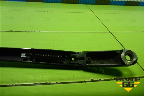 Поводок стеклоочистителя левый (7L6955407) для Volkswagen Touareg c 2002-2010г (Туарег)