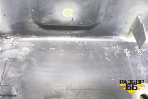 Бампер задний для Nissan Cube с 2002-2008г