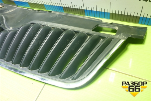 Решетка радиатора (после 2010г) (5J0853668) для Skoda Fabia с 2007-2014г (Фабия)