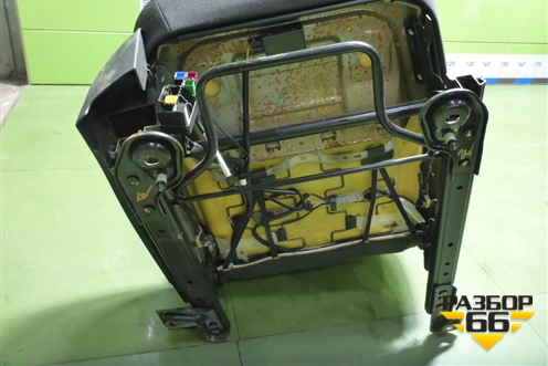 Сиденья комплект (AIR BAG подогрев, хетчбэк) для Ford Focus 3 с 2011г (Фокус)