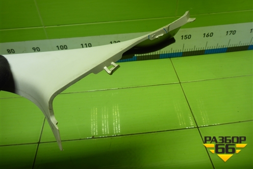 Обшивка стойки лобового стекла левая (BM51A03199AGW) для Ford Focus 3 с 2011г (Фокус)