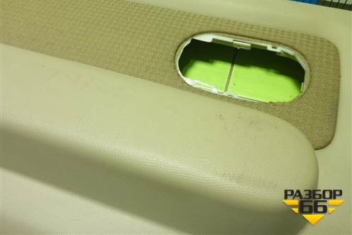 Обшивка двери передней левой под электрику (809013U000) для Nissan Cube с 2002-2008г