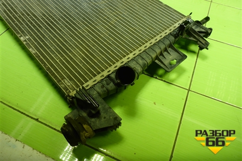 Радиатор охлаждения (BV618005AD) для Ford Focus 3 с 2011г (Фокус)