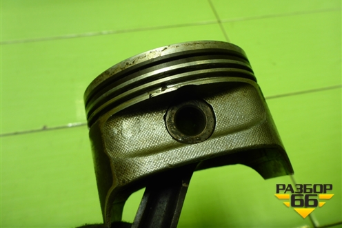 Поршень с шатуном (1.6л PNDA) для Ford Focus 3 с 2011г (Фокус)