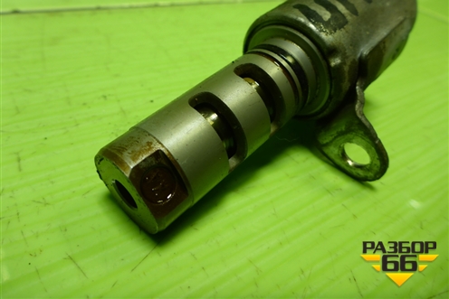 Клапан электромагнитный изменения фаз ГРМ  (1.6л PNDA впуск) (4M5G6L713BE) для Ford Focus 3 с 2011г (Фокус)