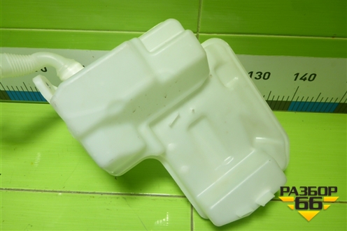 Бачок омывателя лобового стекла (5Q0955453R) для Skoda Octavia (A7) с 2013г (Октавия)