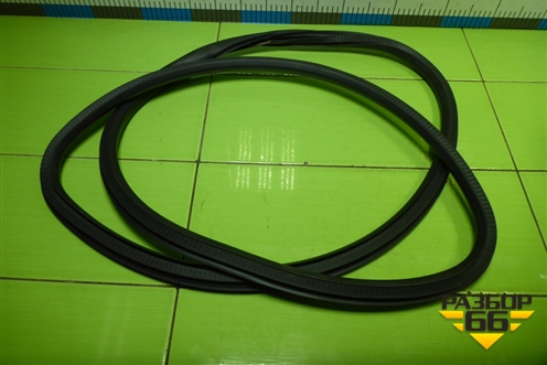 Уплотнитель двери задней правой для Opel Insignia с 2008-2017г (Инсигниа)