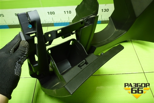 Накладка на торпедо (под рулём левая) (13237929) для Opel Insignia с 2008-2017г (Инсигниа)