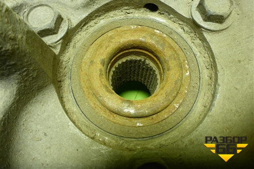 Кулак задний левый для Opel Insignia с 2008-2017г (Инсигниа)