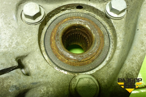 Кулак поворотный передний левый для Opel Insignia с 2008-2017г (Инсигниа)