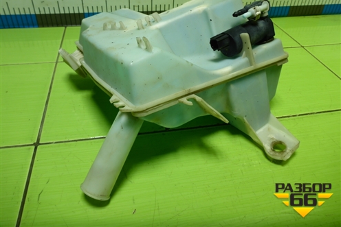 Бачок омывателя лобового стекла (BV6117B613A) для Ford Focus 3 с 2011г (Фокус)