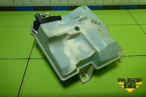 Бачок омывателя лобового стекла (BV6117B613A) для Ford Focus 3 с 2011г (Фокус)