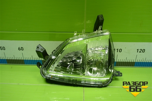 Фара противотуманная левая (8315A031) для Mitsubishi Eclipse Cross с 2017г (Эклипс Кросс)