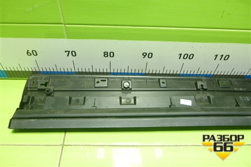 Накладка двери передней правой (8889688739) для Geely Monjaro с 2021г (Монджаро)