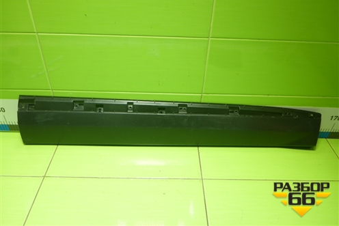 Накладка двери передней правой (8889688743) для Geely Monjaro с 2021г (Монджаро)