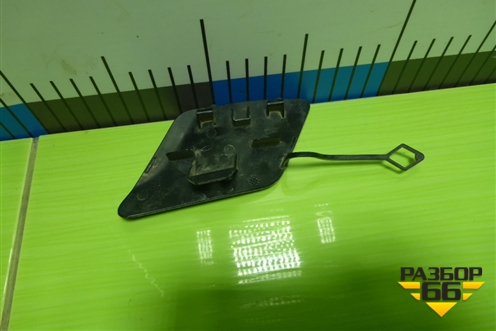 Заглушка в передний бампер (AMG) (A2048850526) для Mercedes Benz C-Klass W204 с 2007-2014г (Ц)