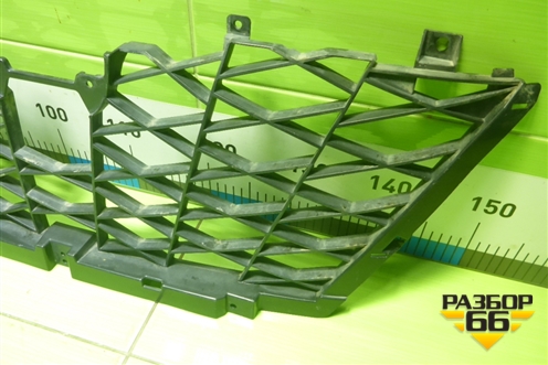 Накладка на решетку радиатора (2803141CD12) для Changan CS75 с 2014г (ЦС 75)